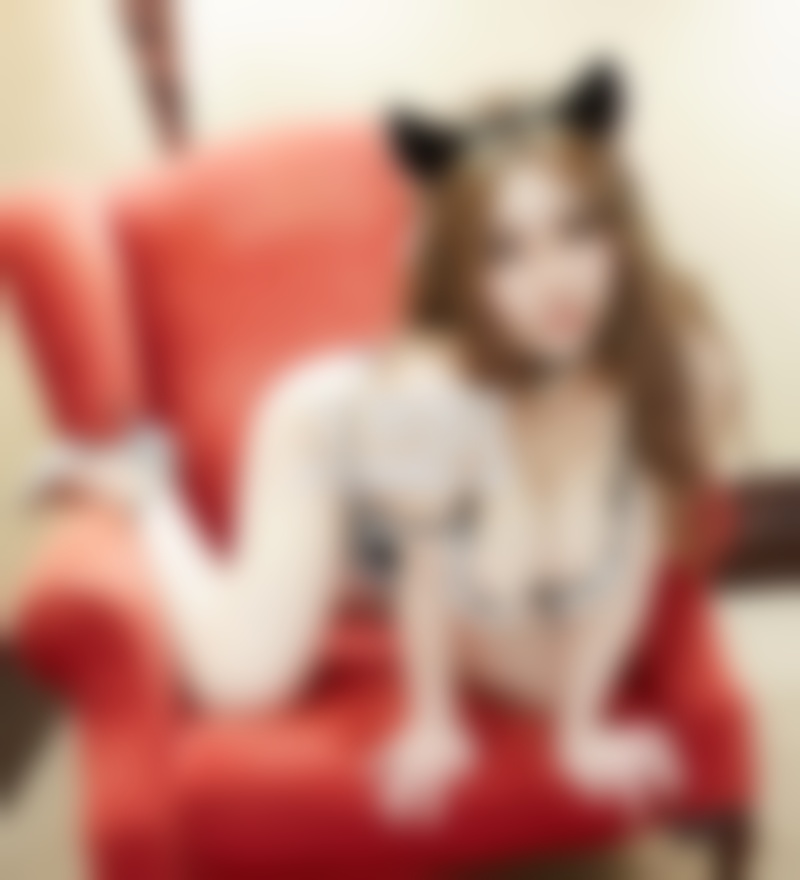 老公和初恋联系却对我态度恶劣怎么办