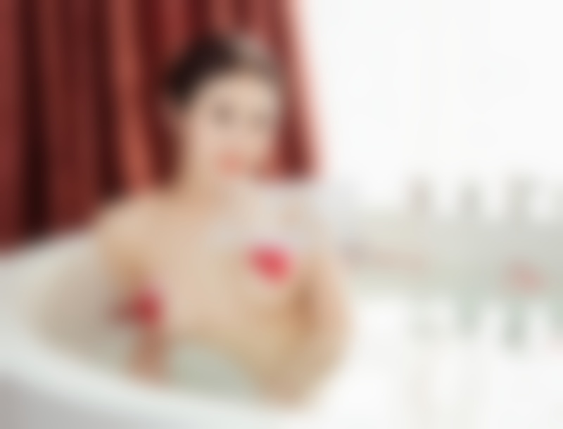 想挽回前男友又不想主动，该怎么办？