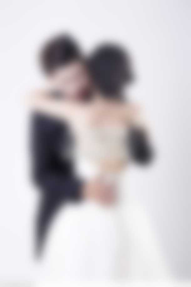 女人“不经意间”透露的兴趣暗示 你看得懂吗?