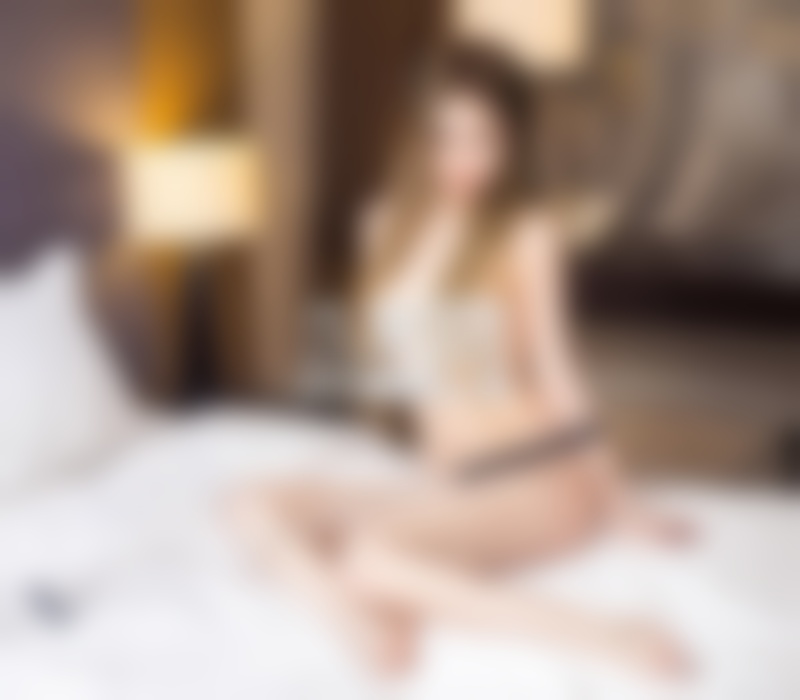 因为前男友 现任男友不肯跟我谈结婚怎么办