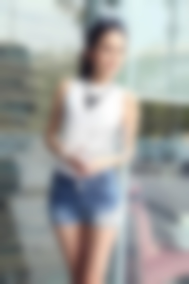 黄片软件-让女人泪如雨下的情书:等待,是一种痛