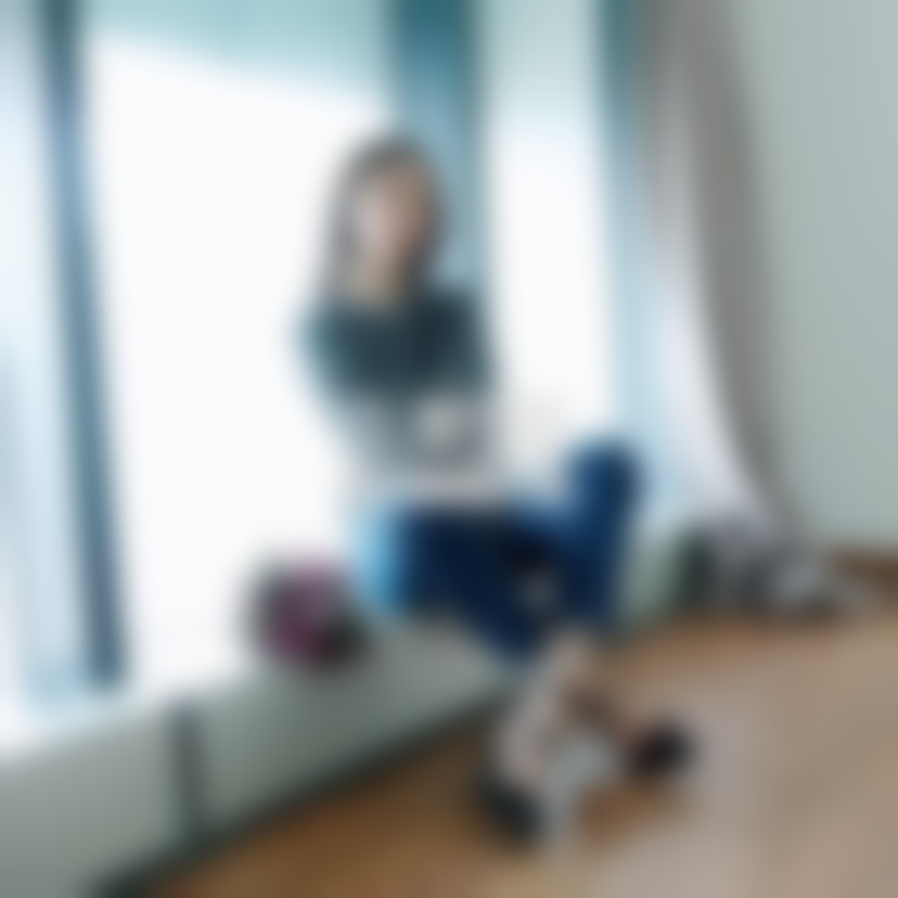 老公撇下我约会其它女生我要选择离婚吗